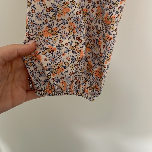 H&M crop floral blouse - Picture 3 of 4